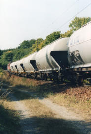 eine 171 am 09.08.2003 in der 6,3% Steigung vor Httenro