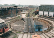 Blick vom Schuppendach auf die 23 Meter Drehscheibe