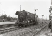 44.0194-9 am 02.06.1978 im Gleis 5 des Pbf.Gsten