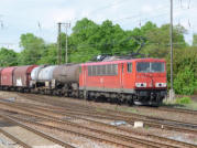 155.253-8 mit gemischten Gterzug nach Halle