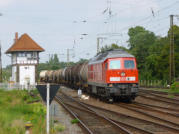 233.521-4 mit dem Nahgterzug nach Bernburg