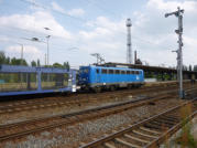 eine 140 der Press mit Autozug nach Halle